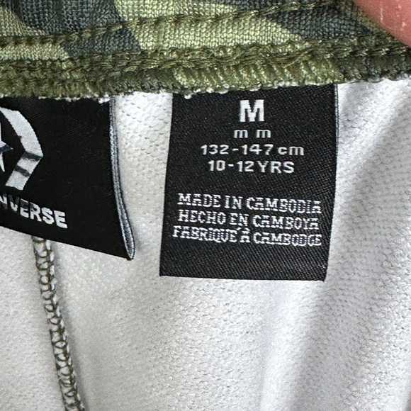 NEW Converse Boys Camo Joggers Size Medium Green Track Pants 10 to 12 Years Pant - Picture 8 of 12